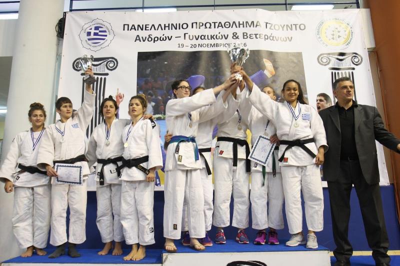 Πρωταθλητρια ομάδα ο ΑΟΝΑ 