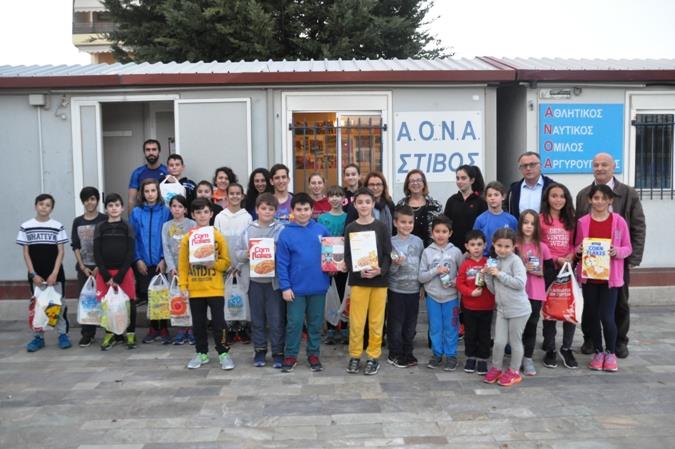 Προσφορά στο Κοινωνικό Παντοπωλείο από τον ΑΟΝΑ