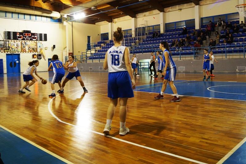 Ζευγάρωσαν τις νίκες οι κορασίδες