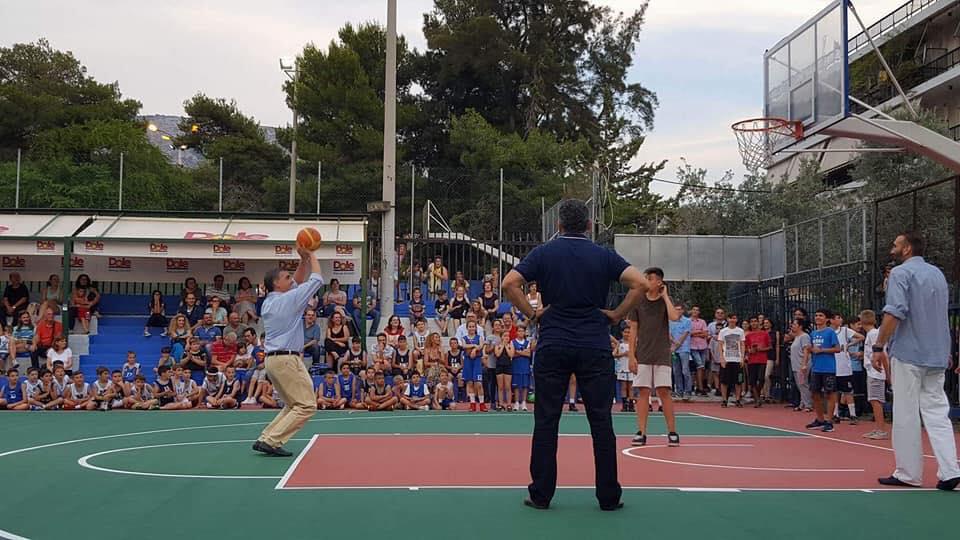 Ο Δήμαρχος είναι εδώ